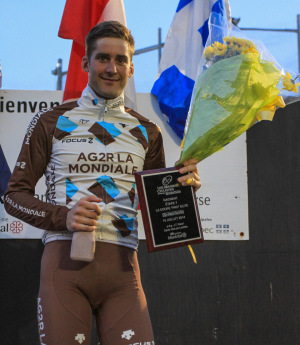 Hugo Houle remporte une étape des Mardis cyclistes de Lachine
