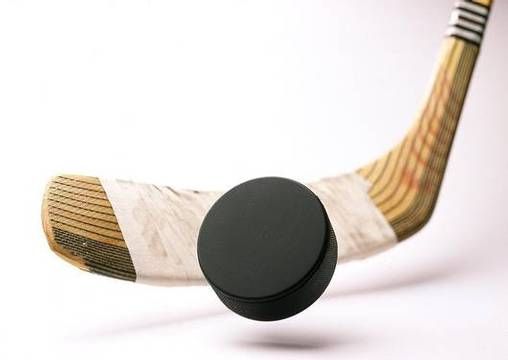 Le www.journalexpress.ca lance un pool de hockey