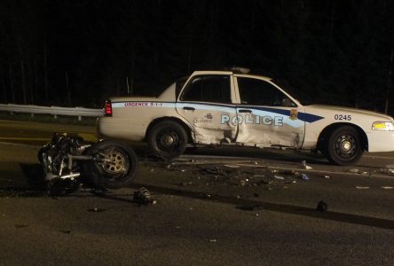 Un motocycliste meurt après une collision avec une voiture de police