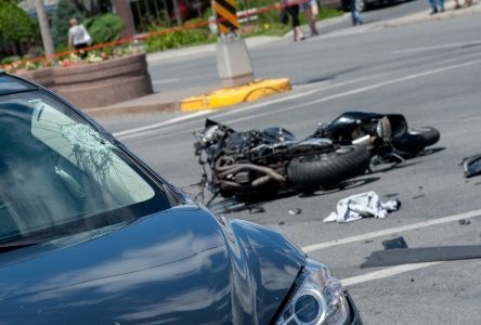 Un motocycliste blessé à la suite d’une violente collision