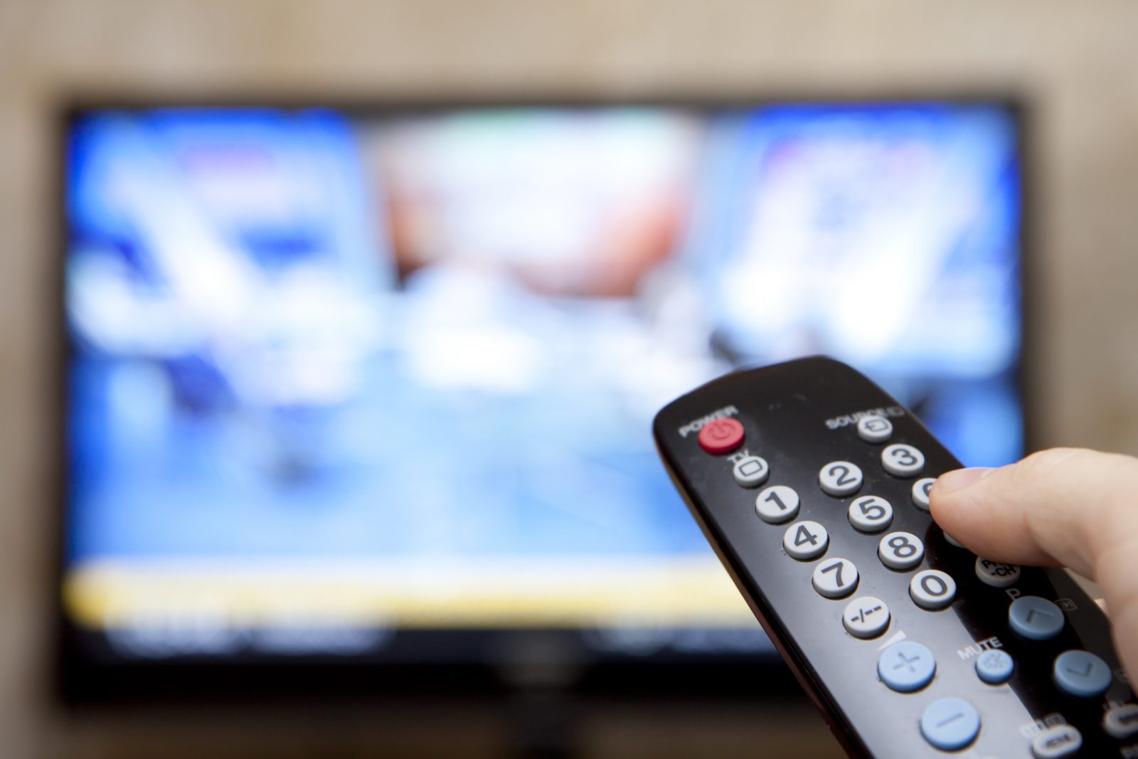 L’AREQ demande aux hôpitaux d’offrir la télé gratuitement aux personnes aînées