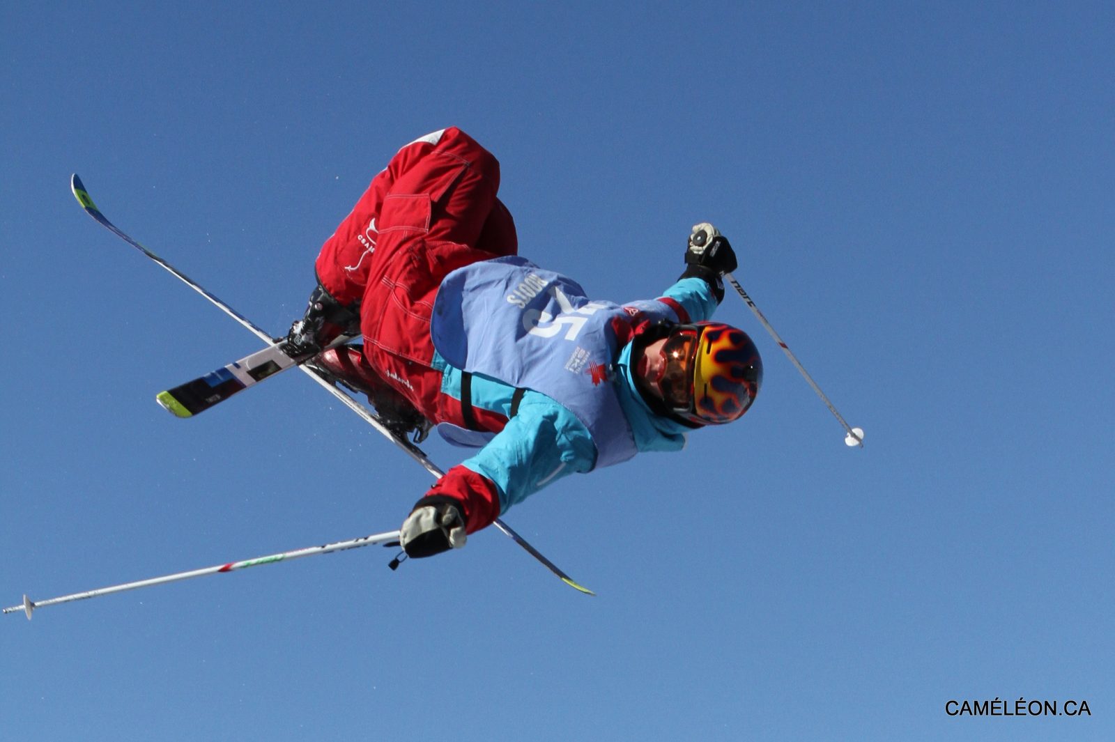 Elliot Vaillancourt s’impose en ski acrobatique
