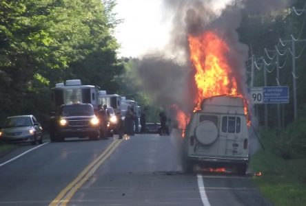 Une camionnette prend feu sur la route 139