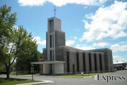L’église et le presbytère Saint-Simon bientôt vendus à Your Favorite Enemies
