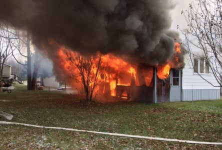 Une résidence en feu à Saint-Lucien (Photos et vidéo)