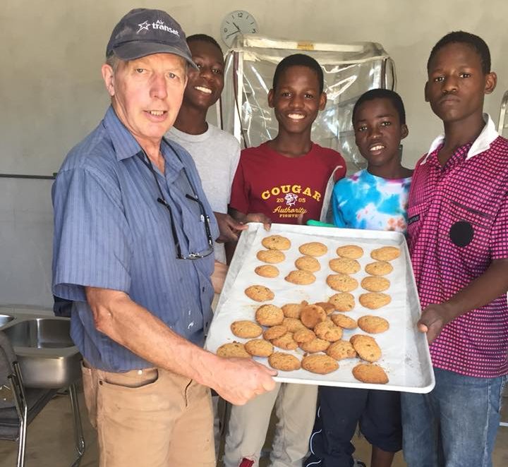 Mario Landreville ouvre une boulangerie à Haïti