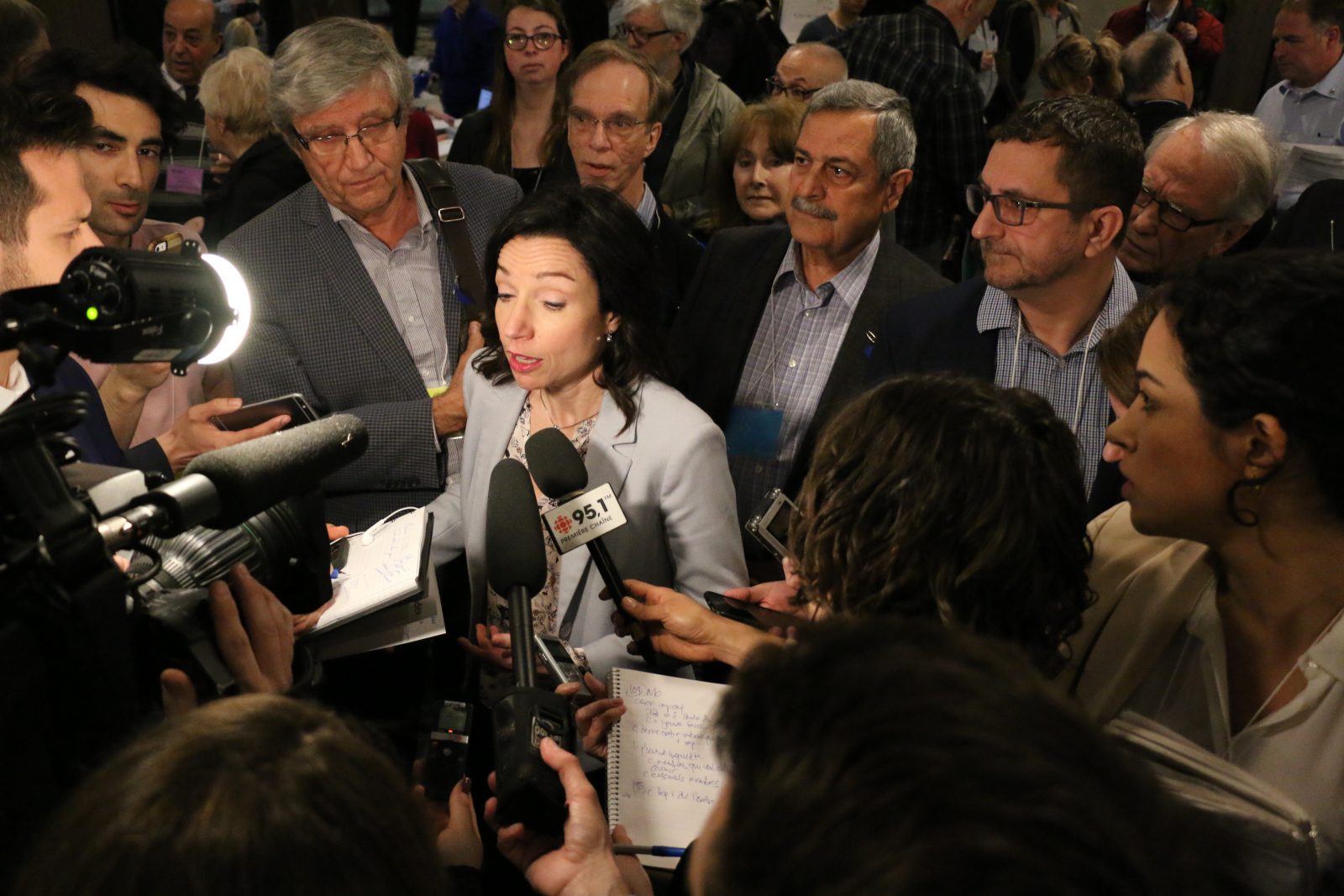 Crise au Bloc québécois: la proposition de Martine Ouellet adoptée