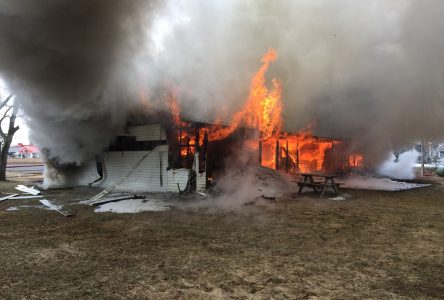 Incendie d’une résidence sur la route Caya (MISE À JOUR)