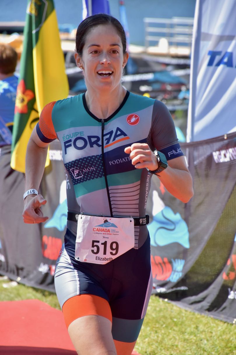 Élizabeth Pellerin remporte le triathlon sprint à Lac-Mégantic