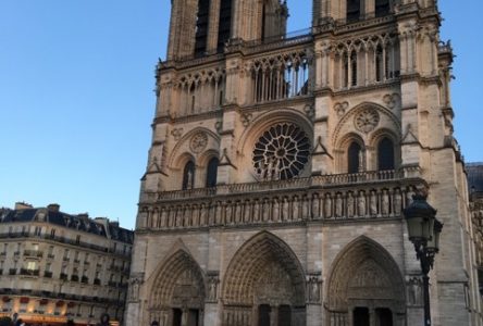 Notre-Dame-de-Paris : Alexandre Cusson se dit «bouleversé»