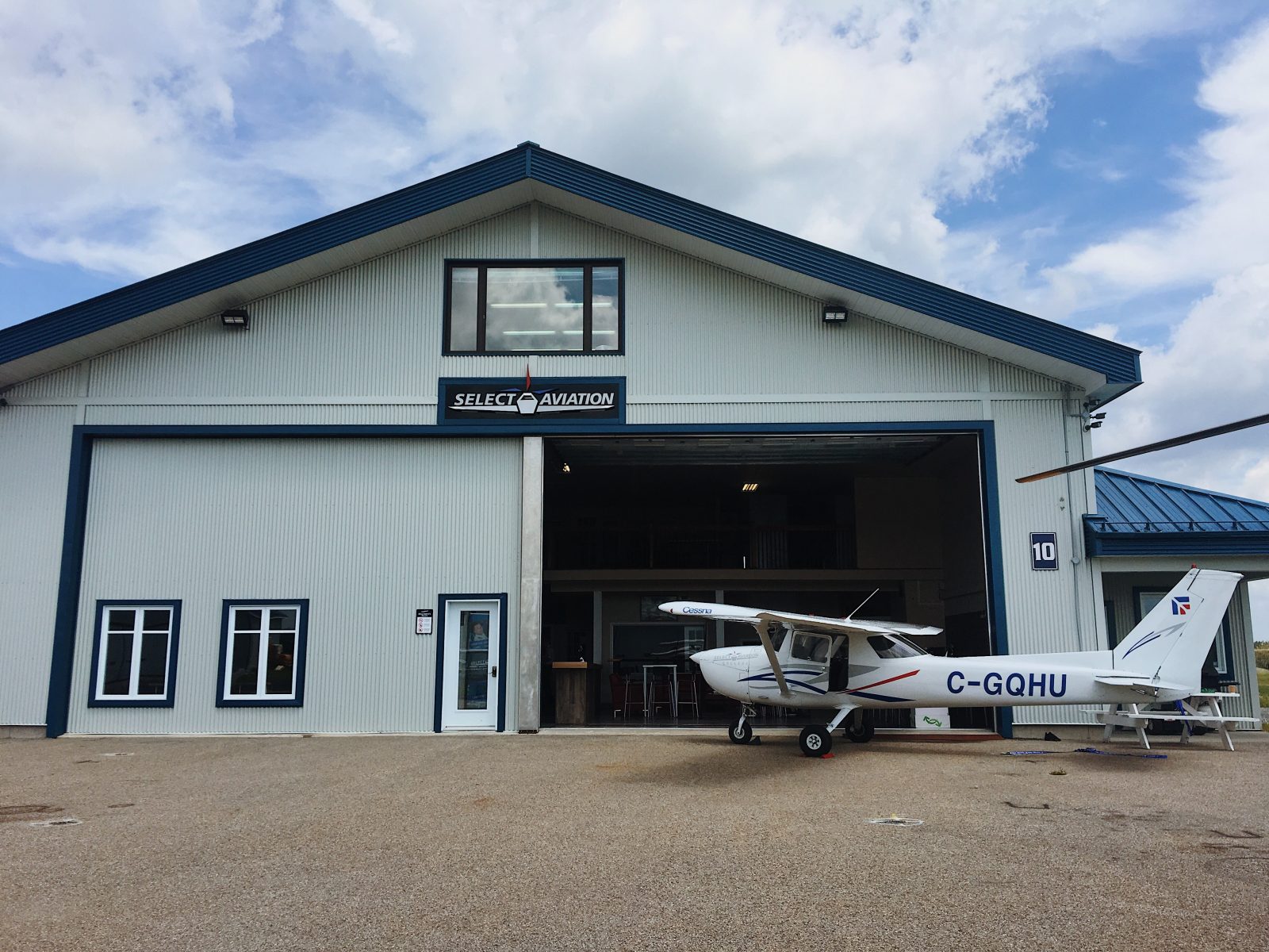 Sélect Aviation quitte Drummondville