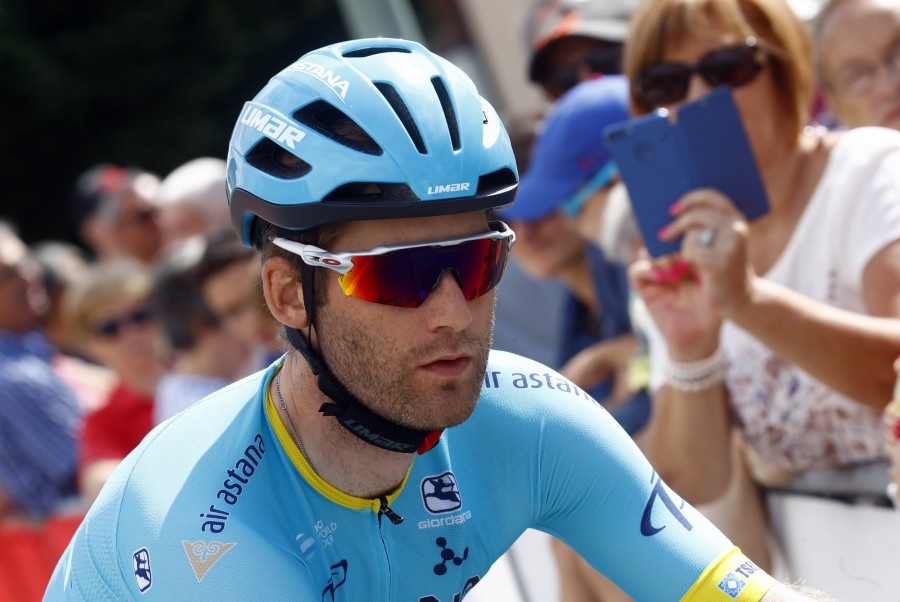 Tour de France : Hugo Houle ralenti par un bris mécanique