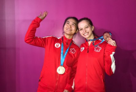 Alicia Côté devient triple médaillée à 19 ans