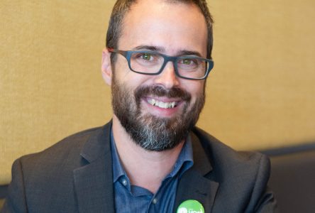 Frédérik Bernier milite pour le Parti vert dans Drummond