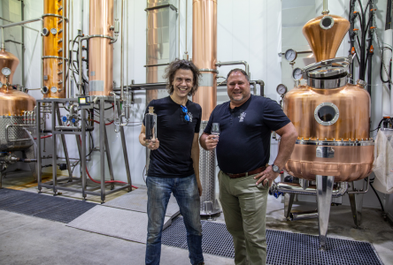 Davy Gallant et Martin Ruel se lancent dans la distillation artisanale