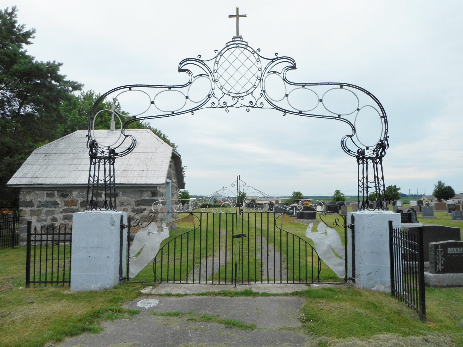 La Société de généalogie poursuit son ambitieux projet de cimetières