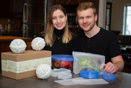 Un jeune couple développe une entreprise écoresponsable