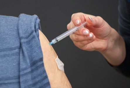 Les personnes plus vulnérables sont appelées à se faire vacciner dès maintenant