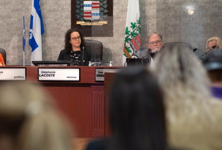Première séance pour le nouveau conseil municipal de Drummondville