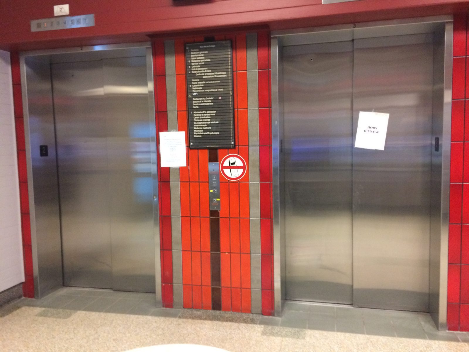 Quelques ascenseurs temporairement hors service à l’hôpital