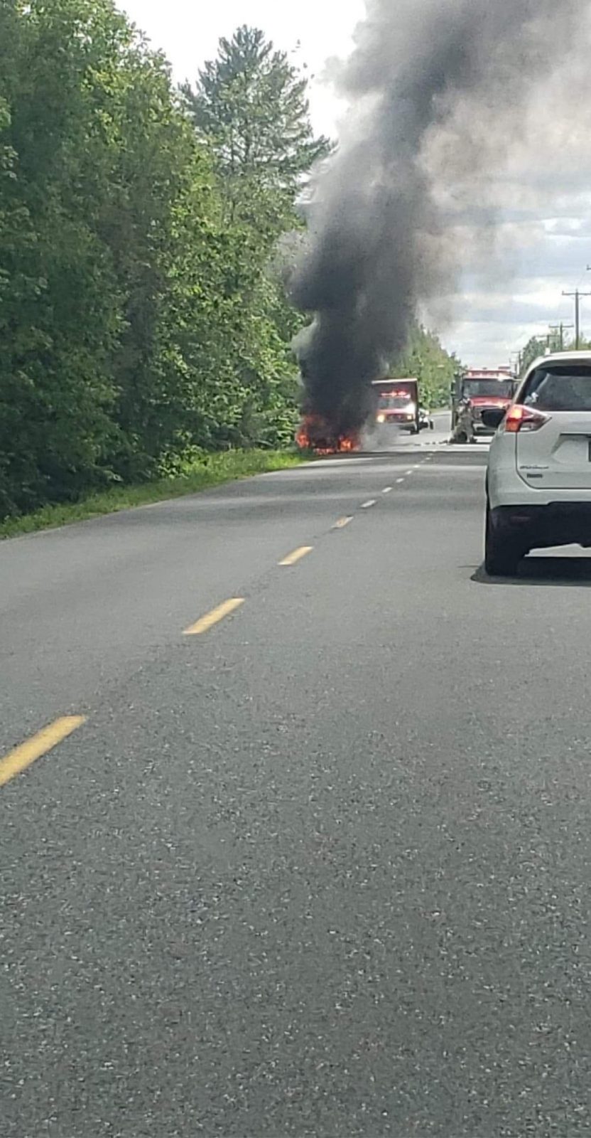 Un véhicule en feu à Saint-Lucien