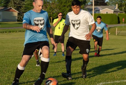 Wickham intègre ses travailleurs internationaux grâce au soccer