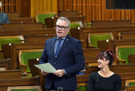 «C’est impensable que le gouvernement agisse comme ça à Service Canada» – Martin Champoux
