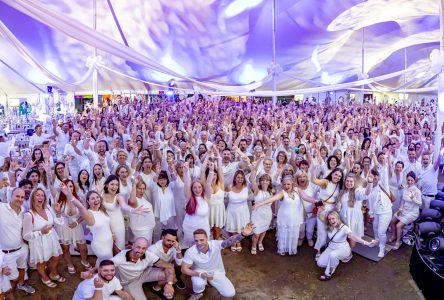 850 personnes ont assisté à la Divine soirée blanche