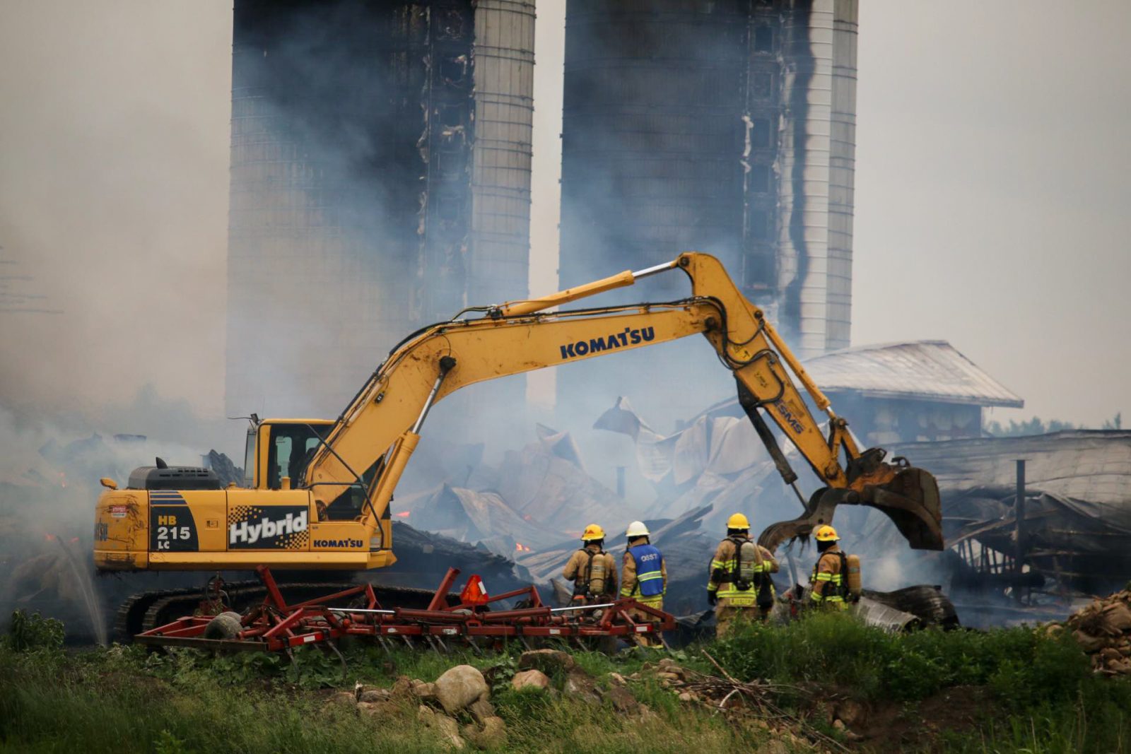 Un bâtiment agricole détruit à Saint-Joachim (photos)