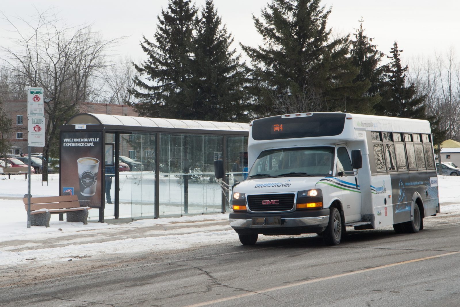 Autobus : malgré un litige, la Ville poursuit ses démarches pour un système de paiement électronique