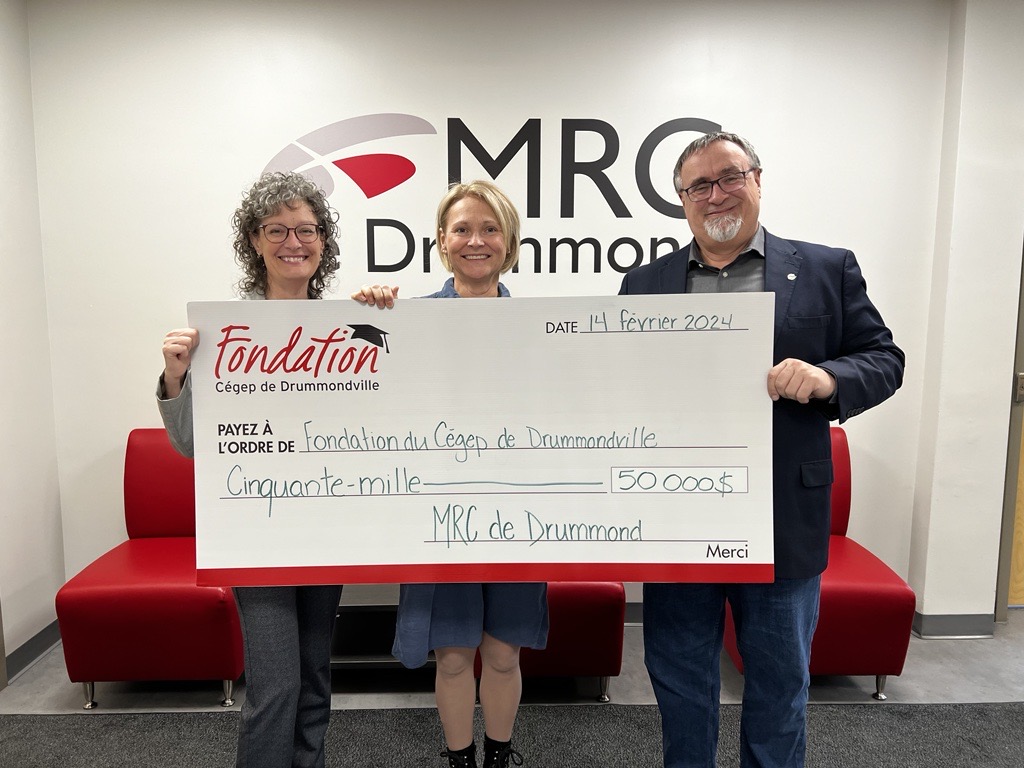 Un don de 50 000 $ de la MRC à la Fondation du Cégep