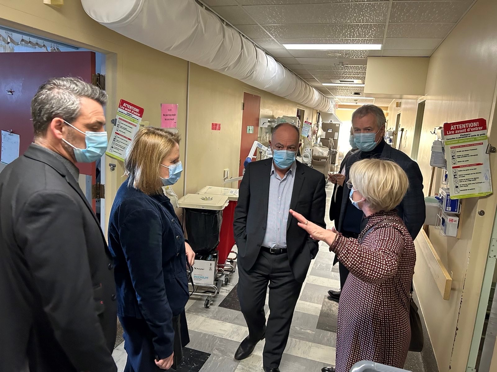 Visite surprise du ministre de la Santé à l’hôpital