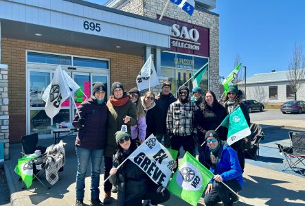 En grève, les employés de la SAQ veulent en finir avec la précarité d’emploi