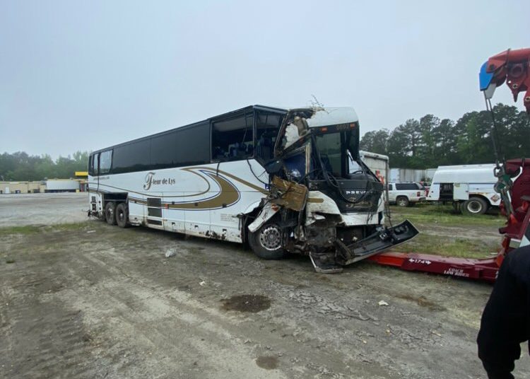 Accident d’autobus en Virginie : « Les jeunes sont sains et saufs» (mise à jour)